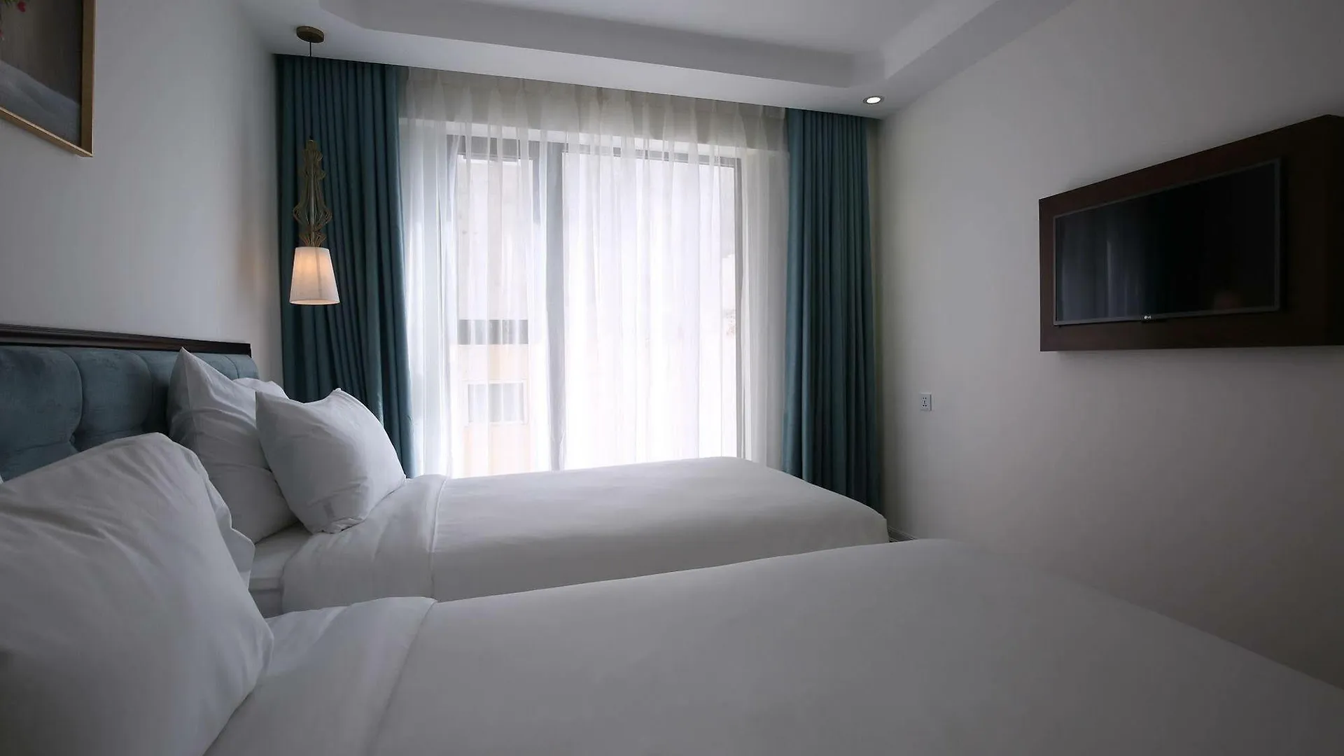 Adaline Hotel And Suite Da Nang